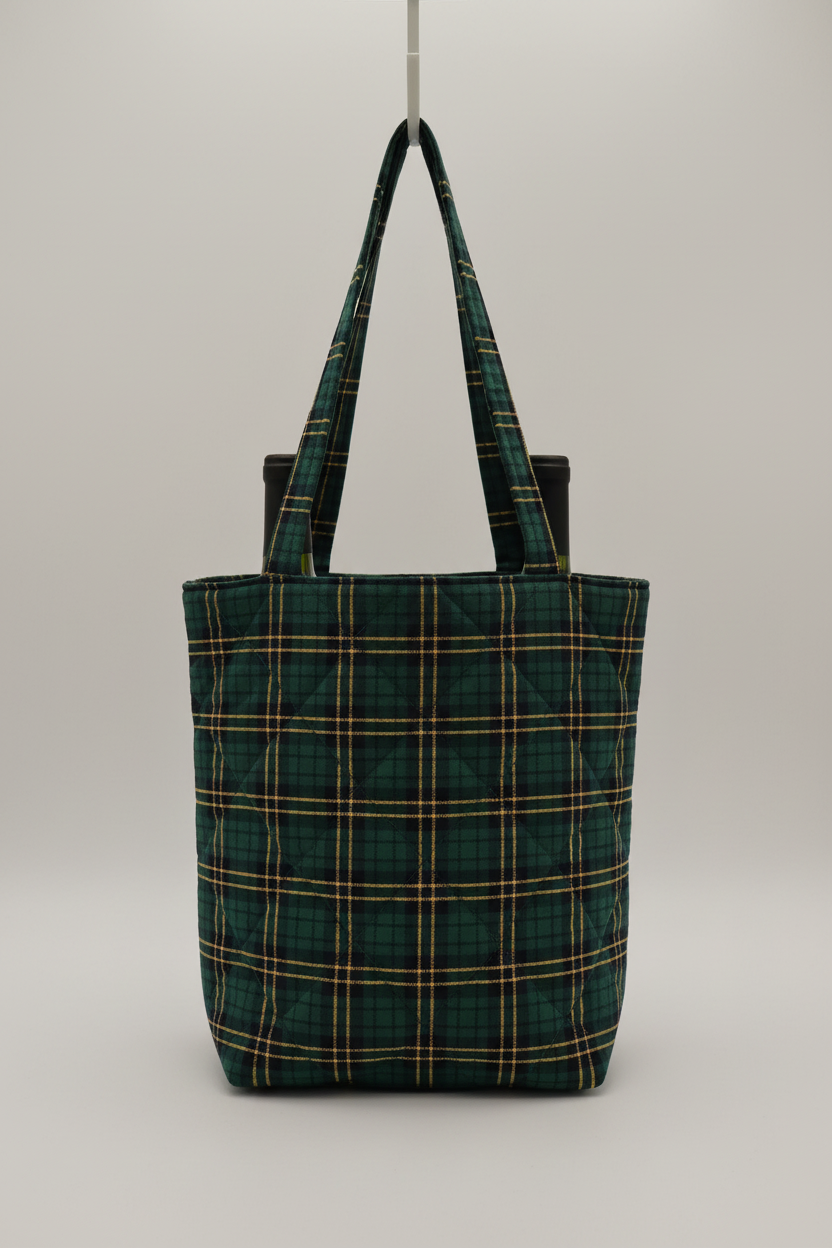 Quilted Wine Tote – Green Plaid